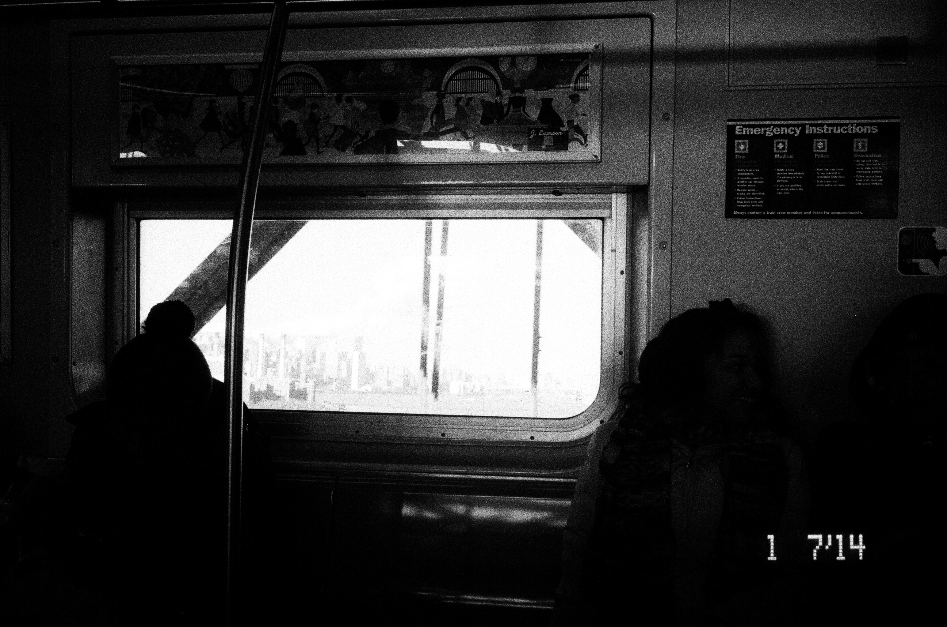 new_york_city_j_train_manhattan_brooklyn_january_2014